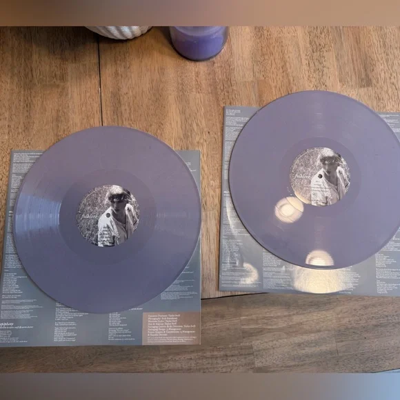 Taylor Swift Folklore "Betty's Garden" Limited Edition Variant - Picture 7 of 7